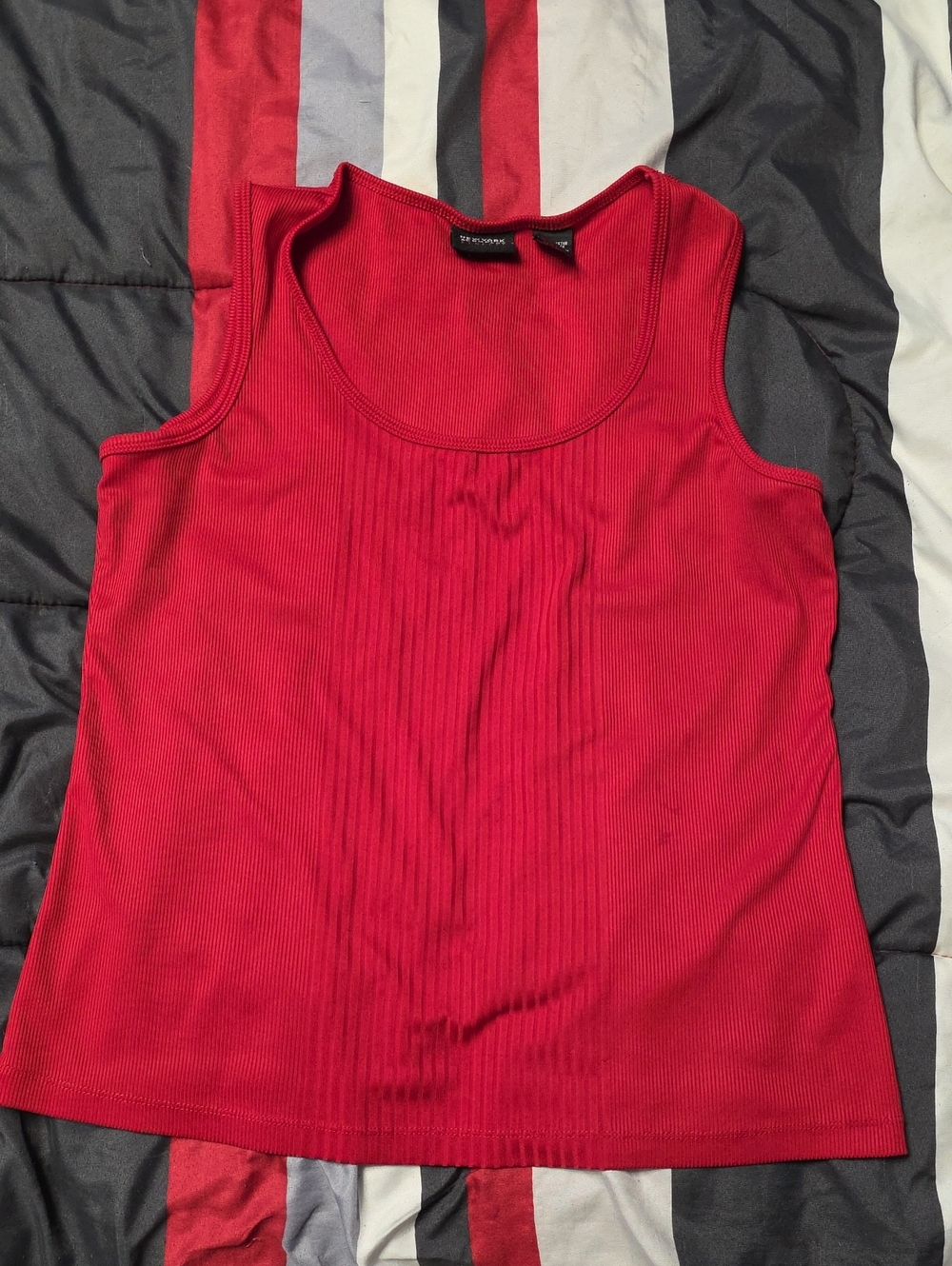 New York & Company Red Ribbed Tank Top
